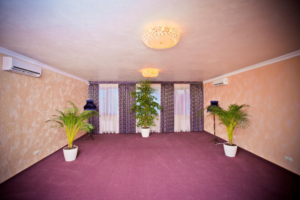 Grand Sport Hotel Brovary Phòng bức ảnh