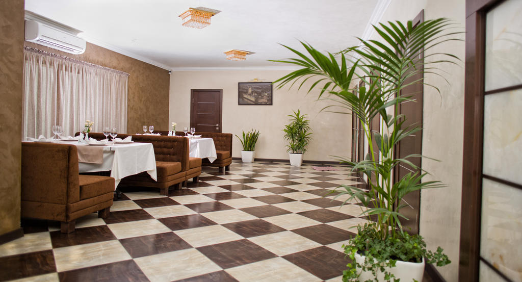 Grand Sport Hotel Brovary Ngoại thất bức ảnh