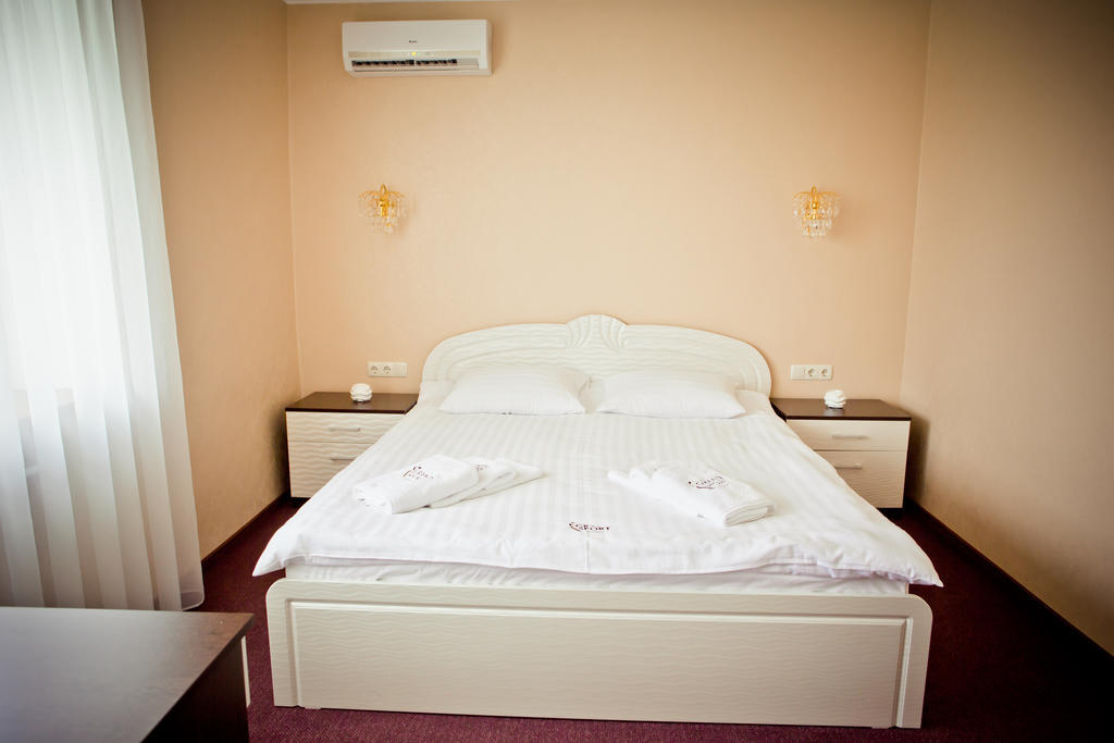 Grand Sport Hotel Brovary Phòng bức ảnh