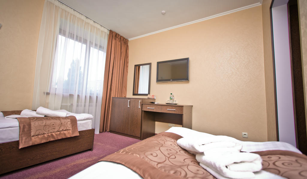 Grand Sport Hotel Brovary Phòng bức ảnh