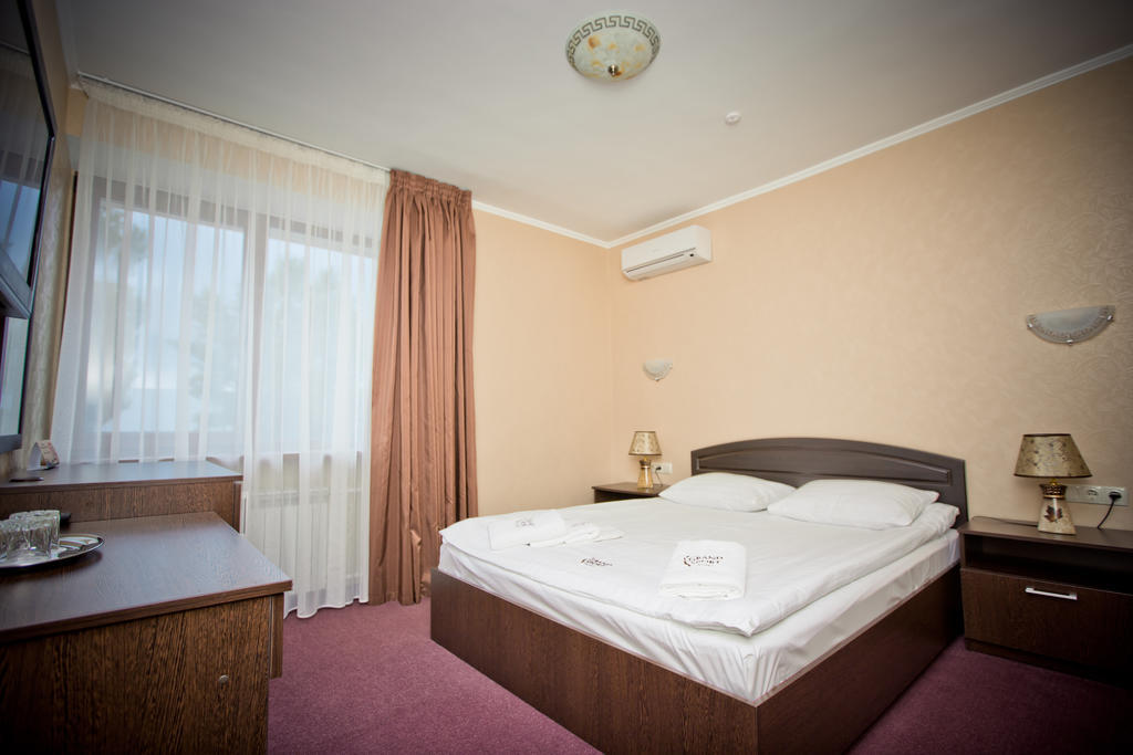 Grand Sport Hotel Brovary Phòng bức ảnh