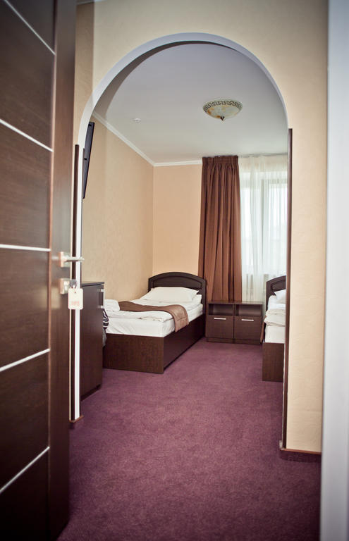 Grand Sport Hotel Brovary Phòng bức ảnh