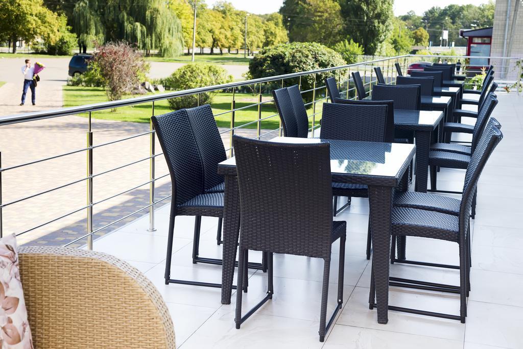 Grand Sport Hotel Brovary Ngoại thất bức ảnh